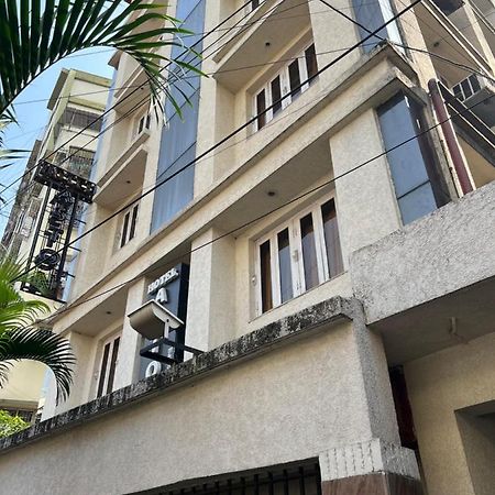 Hotel Aston Καλκούτα Εξωτερικό φωτογραφία