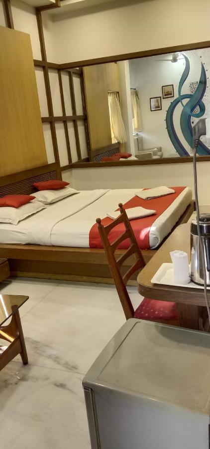 Hotel Aston Καλκούτα Εξωτερικό φωτογραφία
