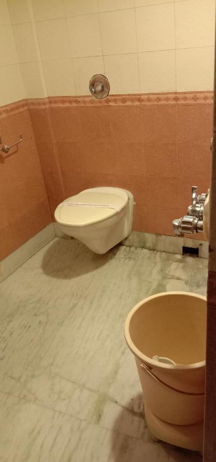 Hotel Aston Καλκούτα Εξωτερικό φωτογραφία