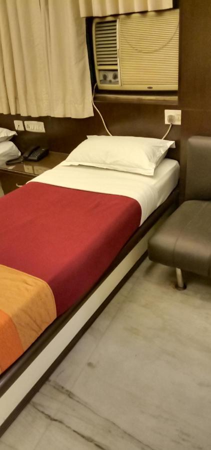 Hotel Aston Καλκούτα Εξωτερικό φωτογραφία