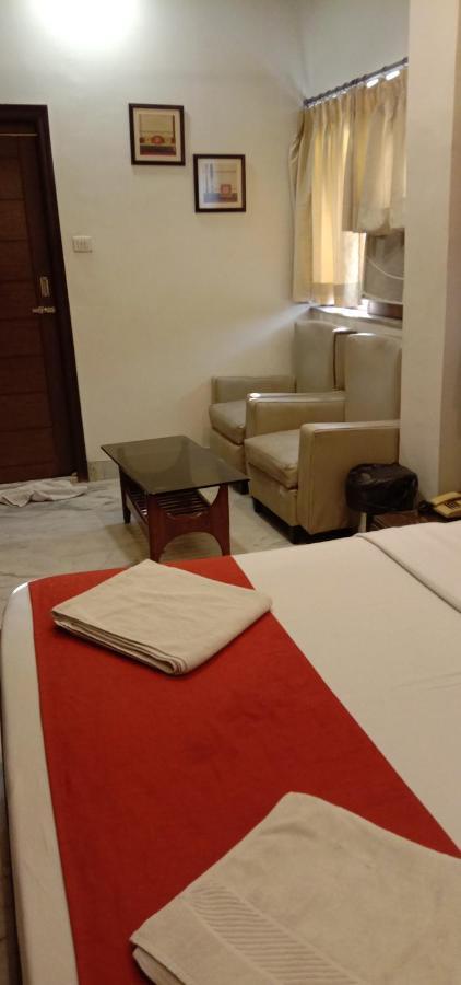 Hotel Aston Καλκούτα Εξωτερικό φωτογραφία